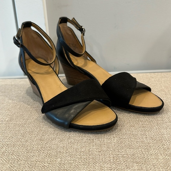 Franco Sarto Black Wedge Sandals - Picture 1 of 6